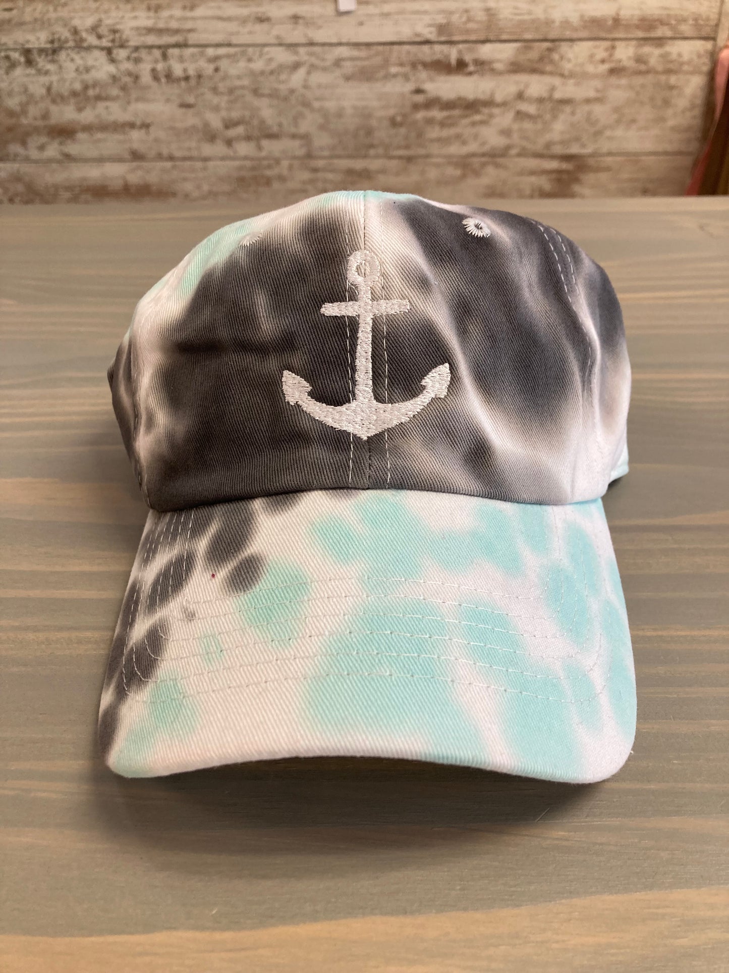 Ball Cap Vintage - Embroidered Anchor