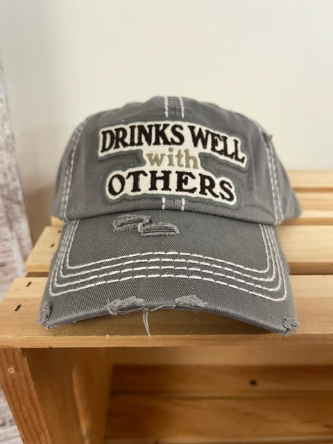 Ball Cap Vintage - Drinks Well With Others