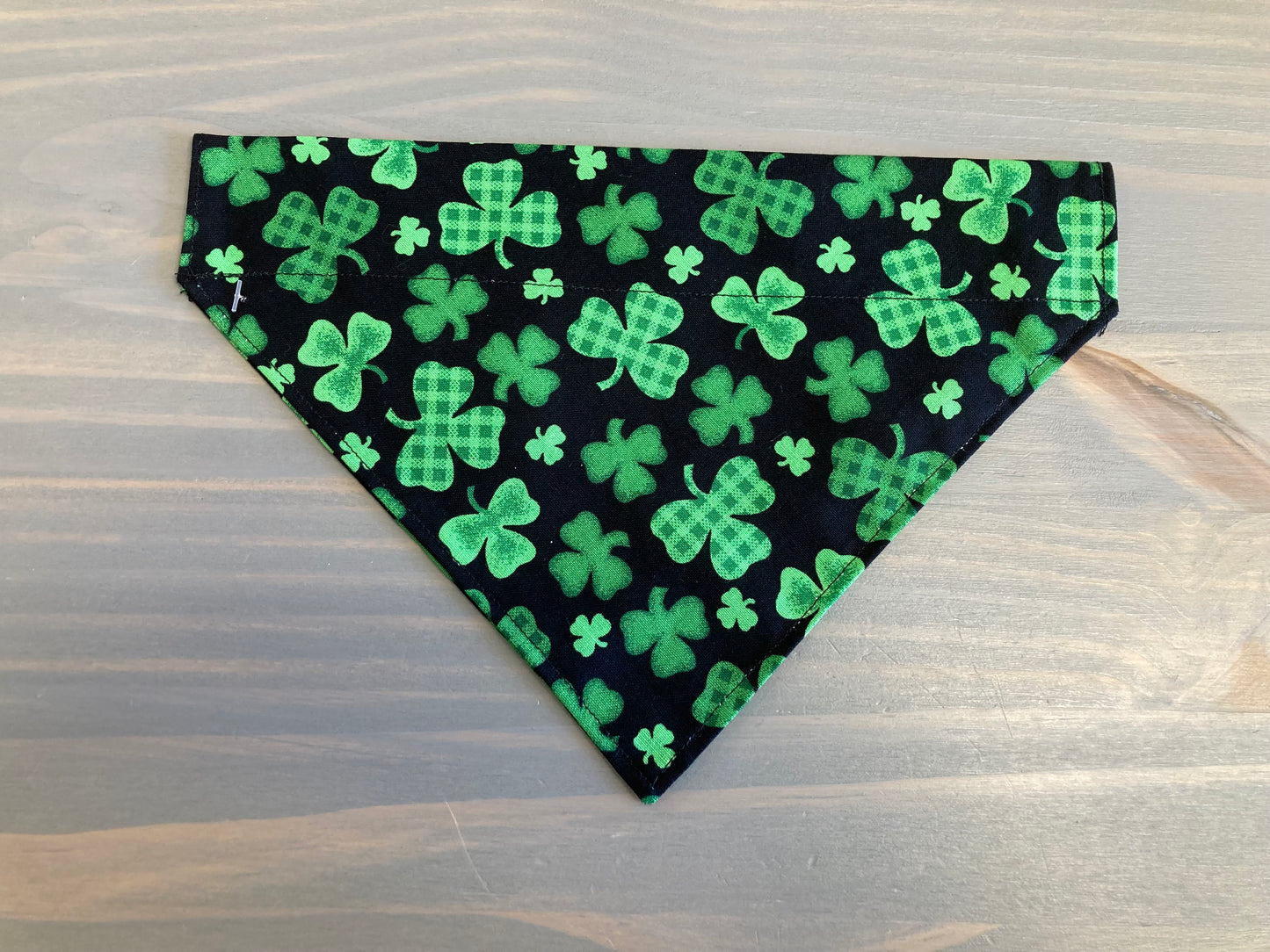 Dog Scarf - Thru the Collar Pet Neck Scarf - Shamrocks