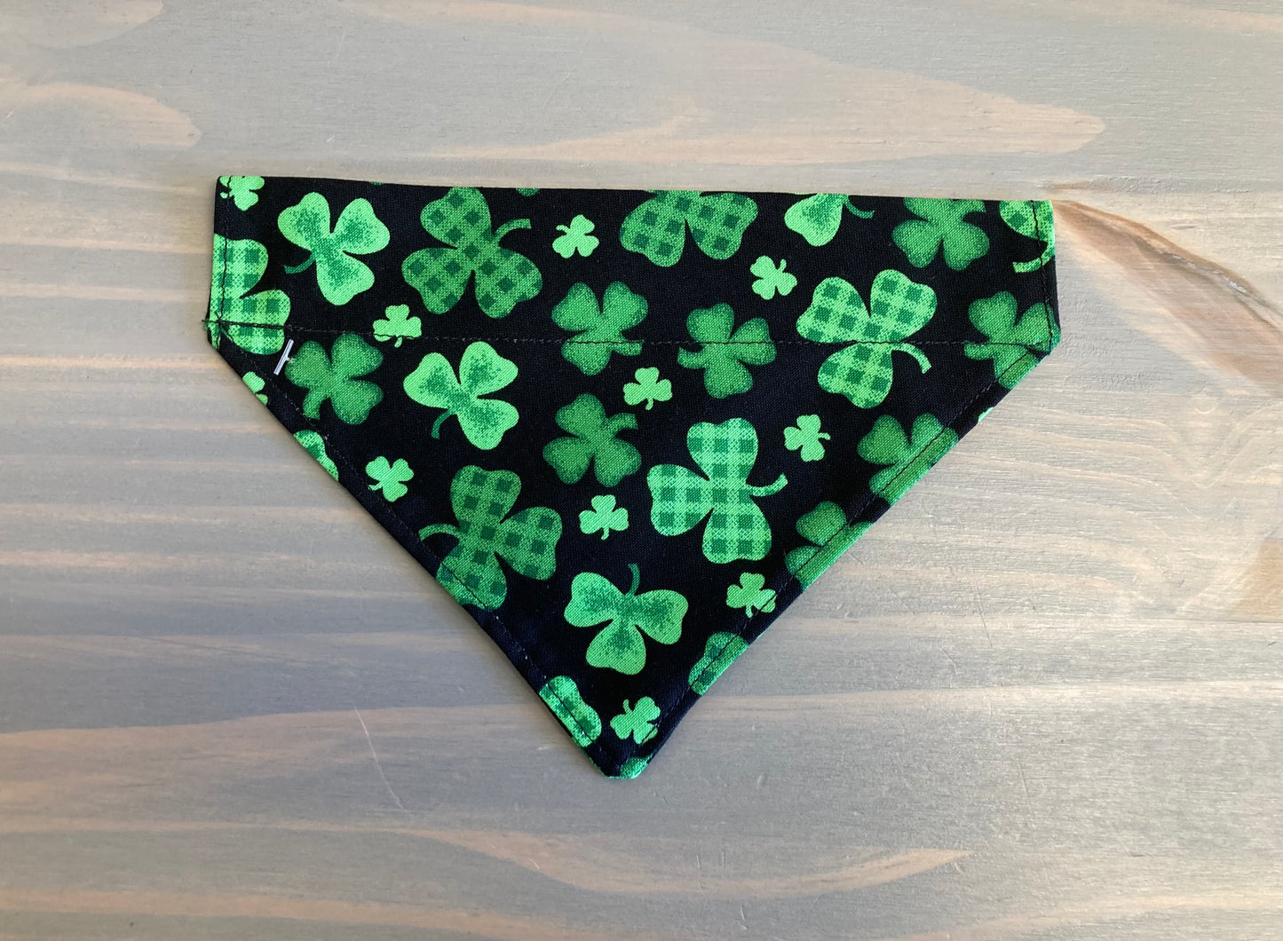 Dog Scarf - Thru the Collar Pet Neck Scarf - Shamrocks
