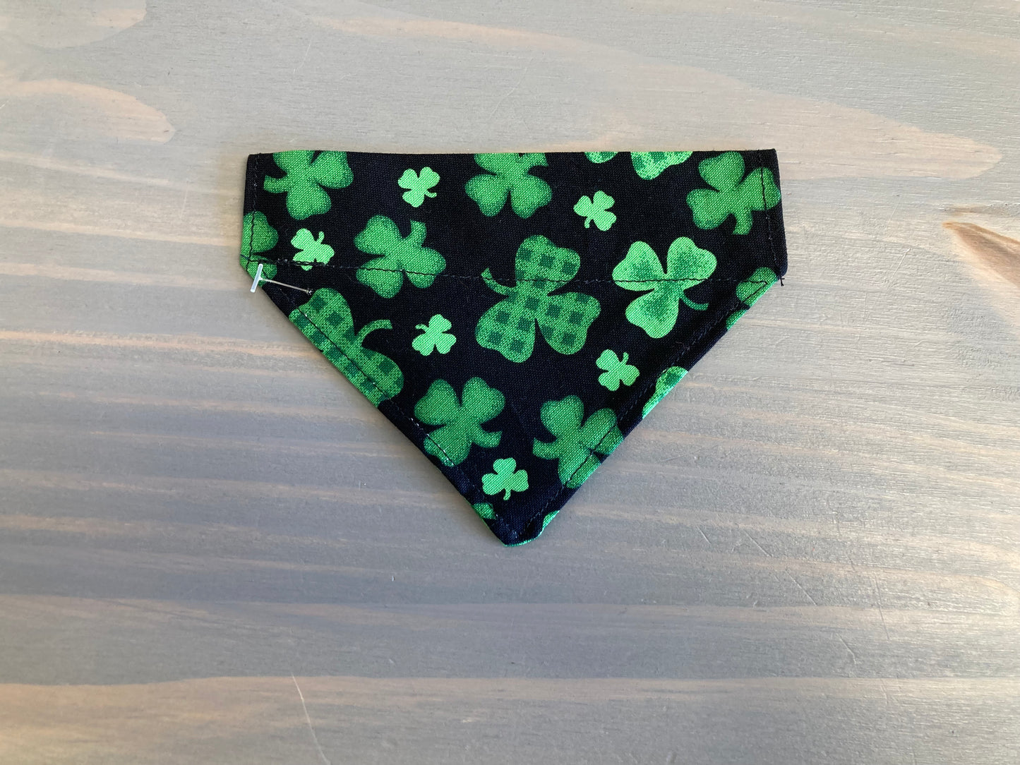 Dog Scarf - Thru the Collar Pet Neck Scarf - Shamrocks