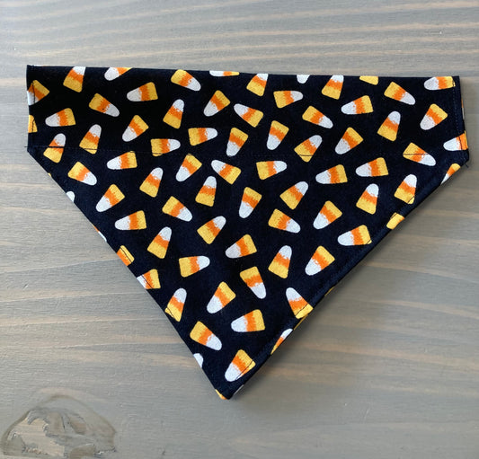 Dog Scarf - Thru the Collar Pet Neck Scarf - Candy Corn