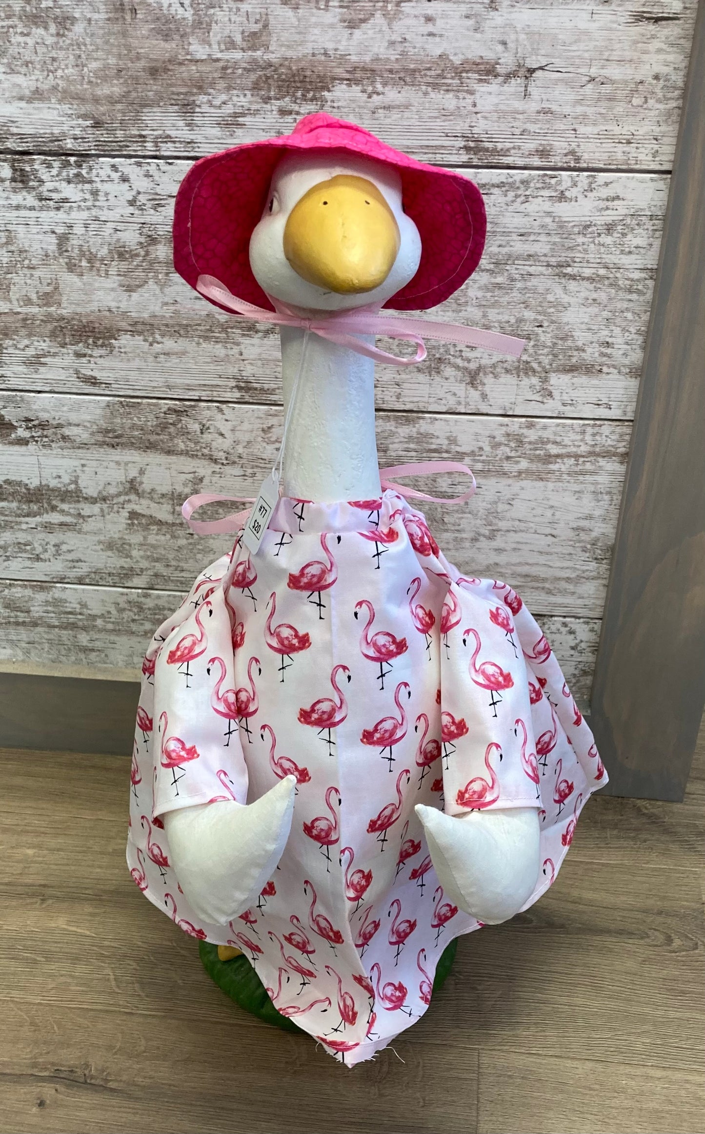 Goose Outfit - Flamingo